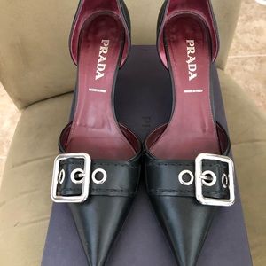 Prada kitten heel shoes size 36